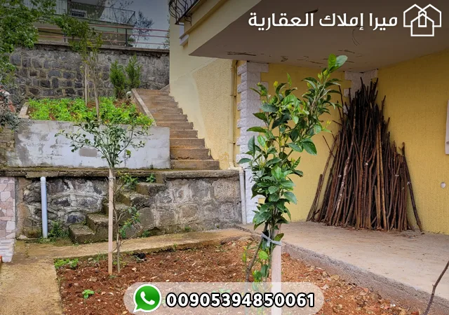 فيلا 3 طوابق للبيع في طرابزون ضمن مجمع سكني آمن