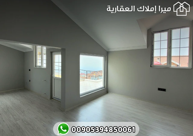 فيلا 3 طوابق للبيع في طرابزون 5 غرف وصالة ضمن مجمع سكني آمن